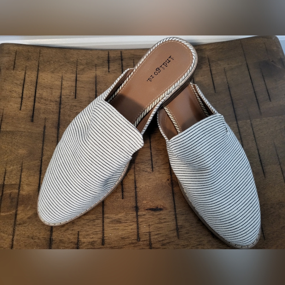 Indigo rd. Womens Striped mules Size 9.5